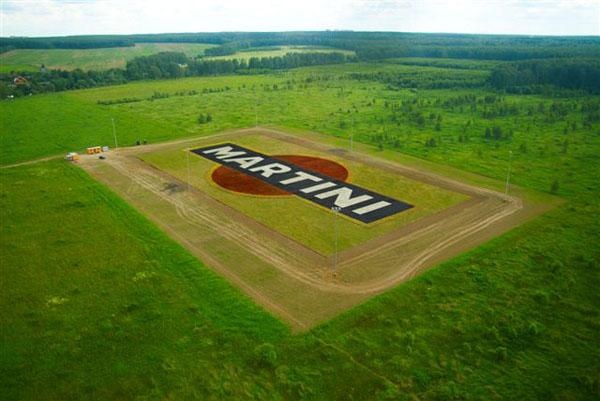 Реклама в необычных местах